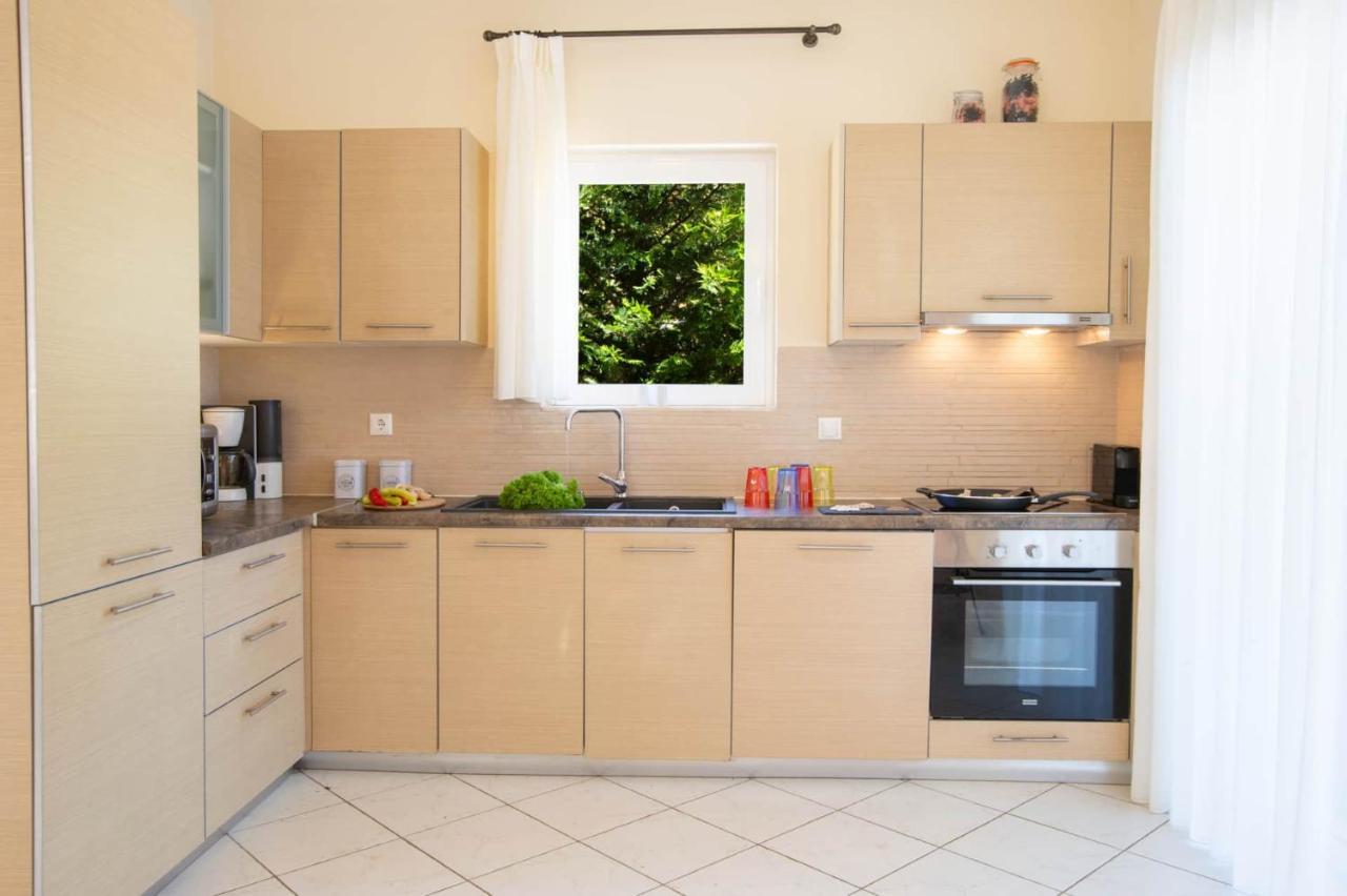 Villa Eione-Thaleia ซีโวตา ภายนอก รูปภาพ